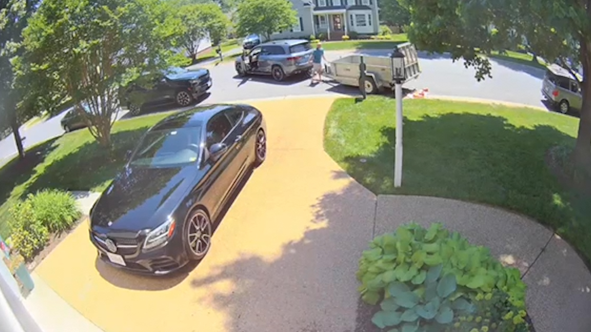 Estranged father dumps 80,000 pennies on lawn as child support payment